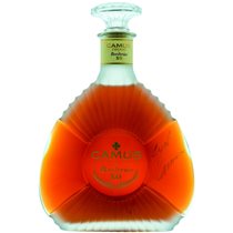 https://www.cognacinfo.com/files/img/cognac flase/cognac camus xo borderies_2a7a5277.jpg